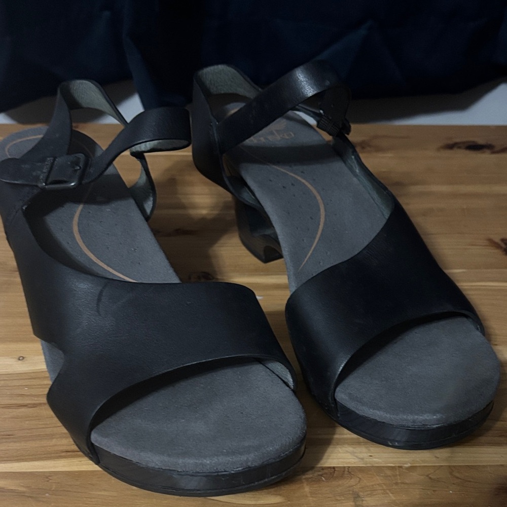 Dansko Black Leather Sandals heel clogs size 41 10.5